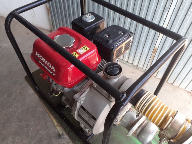 Motobomba Honda WB20XT