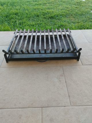 Brasero metálico negro para chimenea