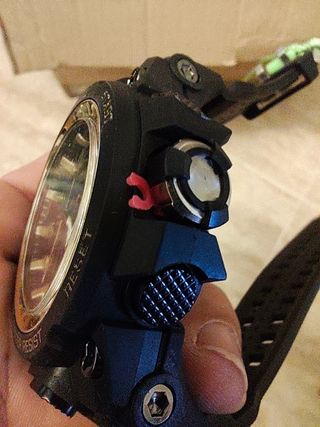 Reloj SMAEL Negro y Dorado