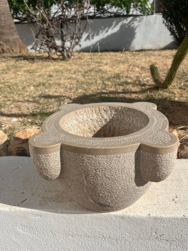 Mortero de piedra antiguo Binissalem