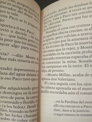 Réquiem por un campesino español (Spanish Edi...