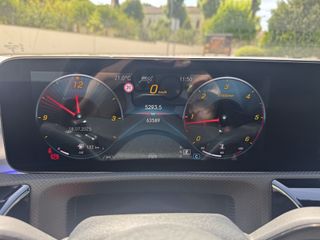 MERCEDES CLA 220D AMG