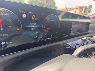MERCEDES CLA 220D AMG