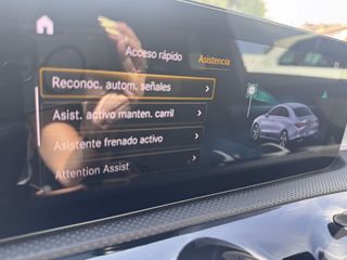 MERCEDES CLA 220D AMG