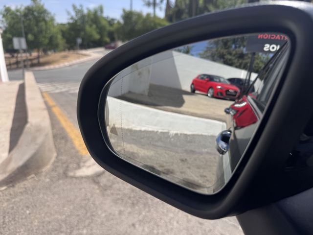 MERCEDES CLA 220D AMG