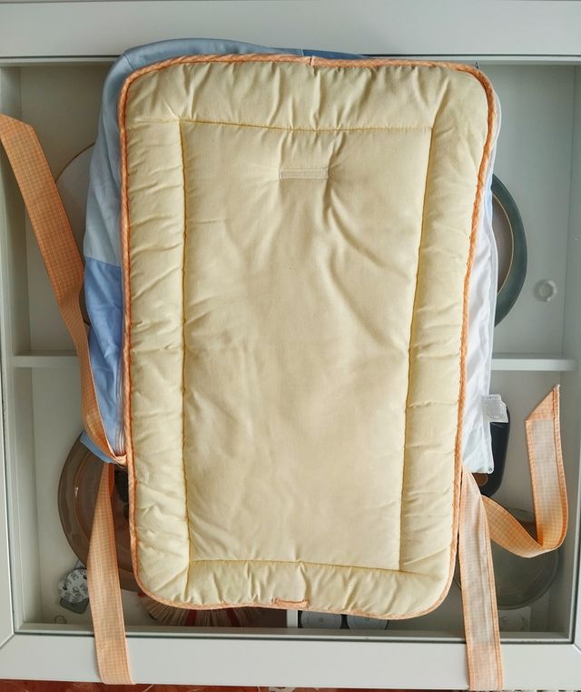 Saco arrullo bebé con sol y luna