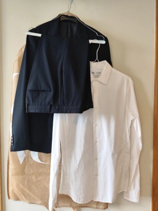 Traje Zara azul marino