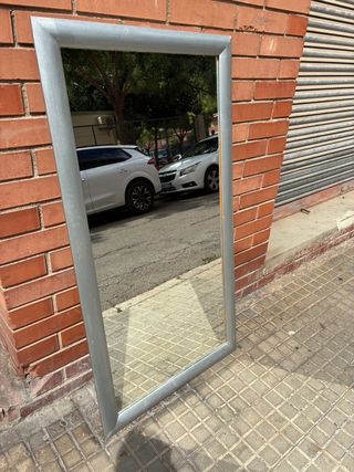 Espejo plateado de cristal