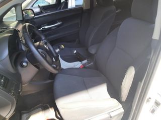 Toyota 8840819 7201002290 asiento delantero auris