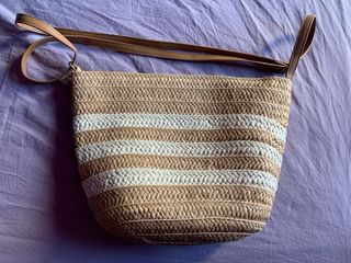 Bolso Capazo Mediano Rayas Beige y Blanco