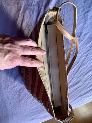 Bolso Capazo Mediano Rayas Beige y Blanco