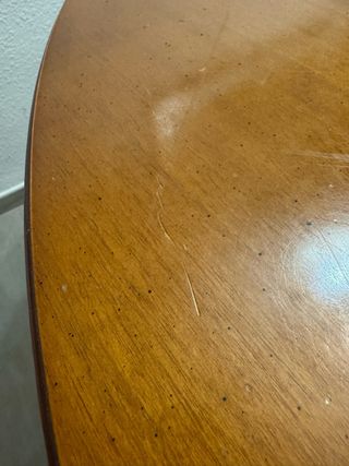 Mesa de comedor redonda de madera