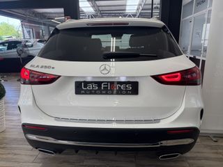MERCEDES GLA 250e AMG
