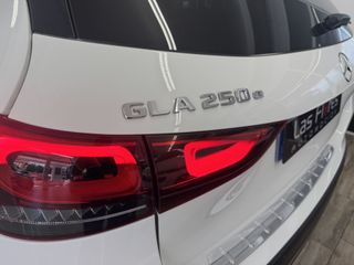 MERCEDES GLA 250e AMG