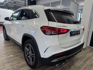 MERCEDES GLA 250e AMG