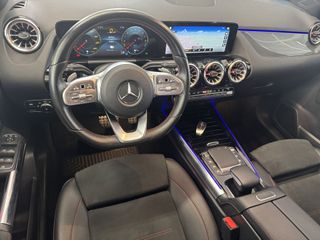 MERCEDES GLA 250e AMG