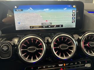 MERCEDES GLA 250e AMG