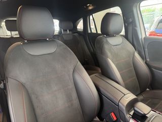 MERCEDES GLA 250e AMG