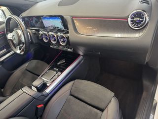 MERCEDES GLA 250e AMG