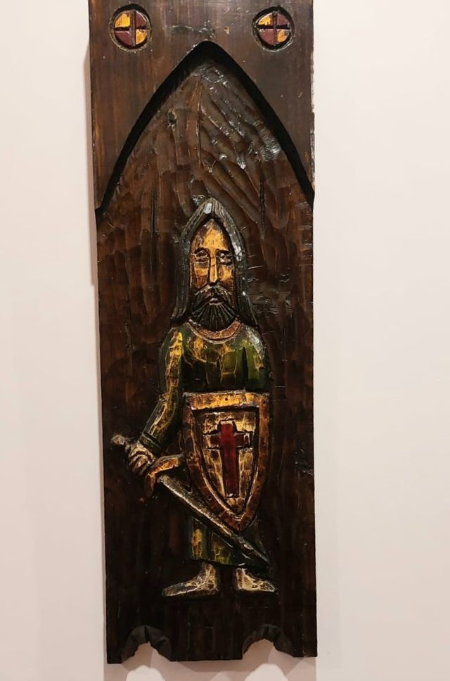 Talla de madera figura guerreros