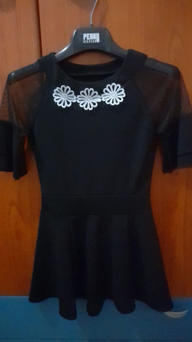 Vestitino nero bambina con fiori