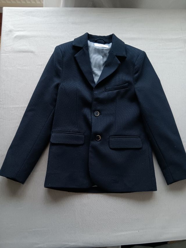 Blazer.Americana talla 6 + regalo 2 camisas.