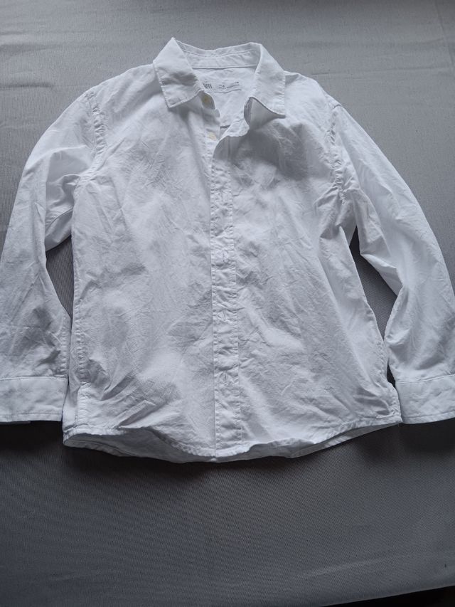 Blazer.Americana talla 6 + regalo 2 camisas.