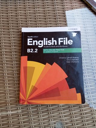 English File B2.2
