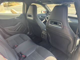 MERCEDES GLA 200D AMG