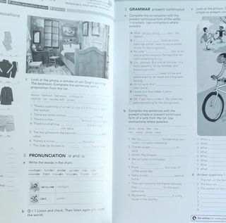 English File A2/b1 Student's Book And Workbook ...