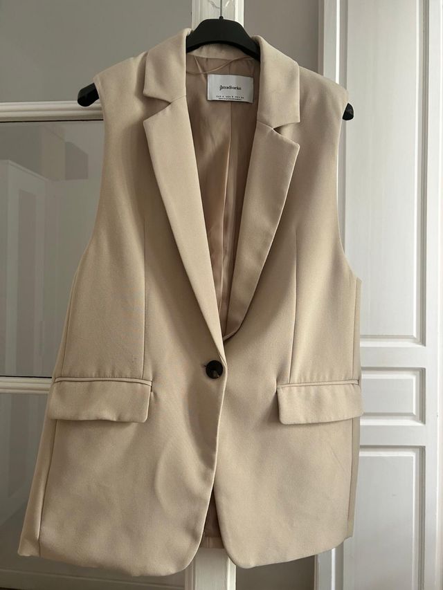 Chaleco Stradivarius Beige