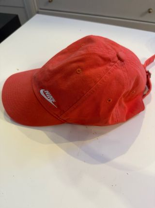 Gorra Nike Roja