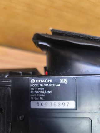 Cámara VHS Hitachi VM-600E