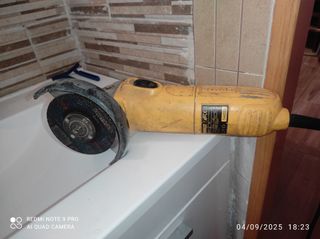 Radial Dewalt