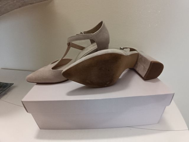 Scarpe donna beige con tacco