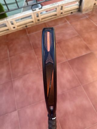 Pala Bullpadel Vertex 04 Hybrid 25