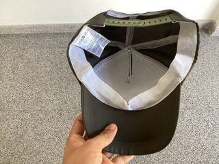 Gorra verde