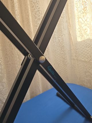 Soporte para teclado DOBLE X marca Guitto GKS-01