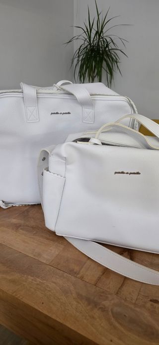 Bolsa y maleta hospital de bebé blancos