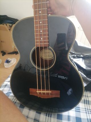 Bajo Electroacústico Squier by Fender Negro
