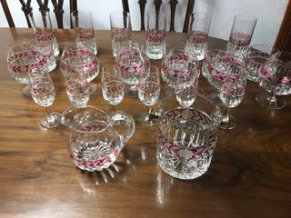 Juego de vasos con jarra y cubitera