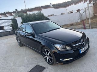 Mercedes-Benz Clase C 220 2013 AMG