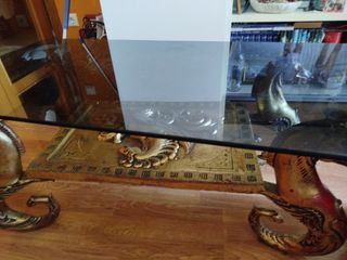Mesa de centro cristal y metal dorada