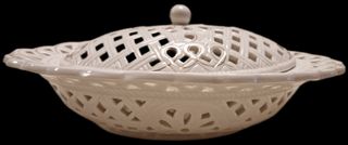 Centro de mesa porcelana calada