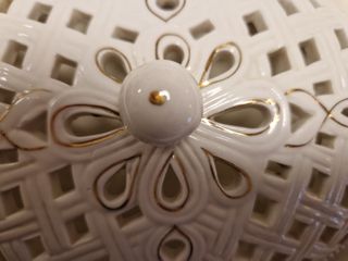 Centro de mesa porcelana calada