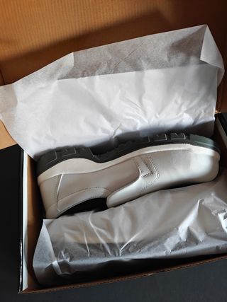 Zapatos de seguridad blancos