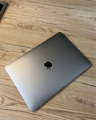 MacBook Air 13” Retina (2019) Plata