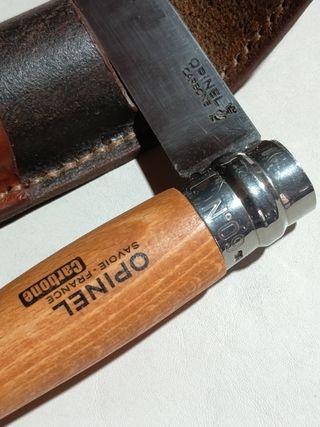 Coltello Opinel n°9 Carbonio con Fodero