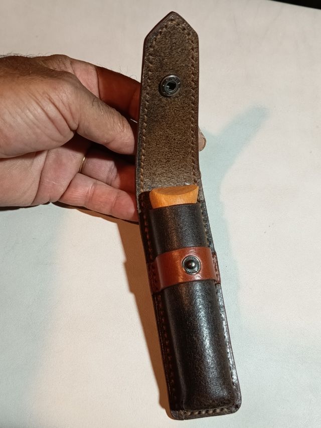 Coltello Opinel n°9 Carbonio con Fodero