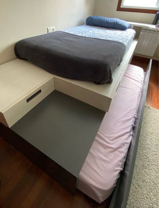 Cama nido doble, colchones incluídos.
